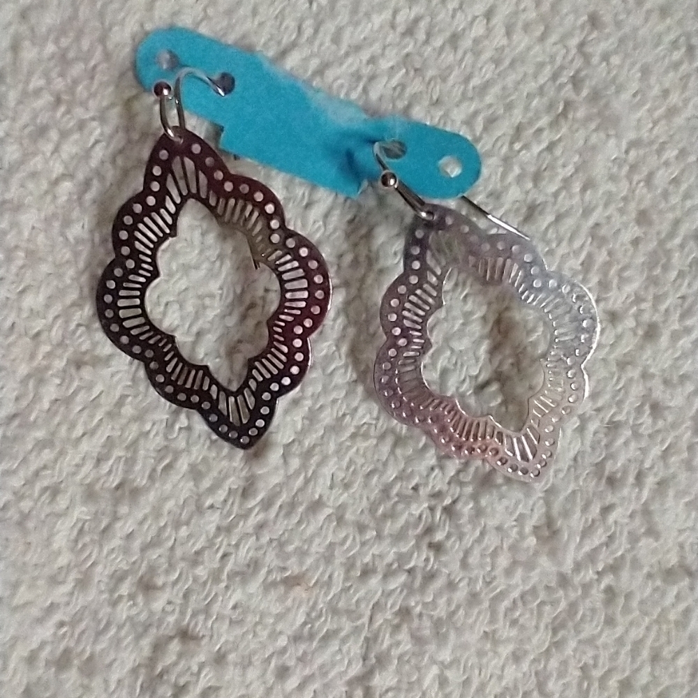 Silvertone Dangle Wire Earrings Thin Metal